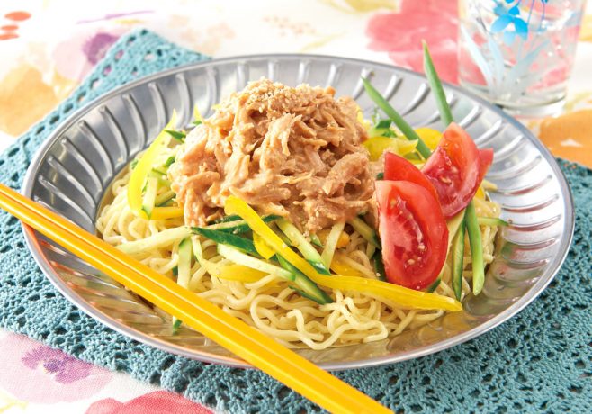 ピリ辛鶏ごまだれの冷やし中華